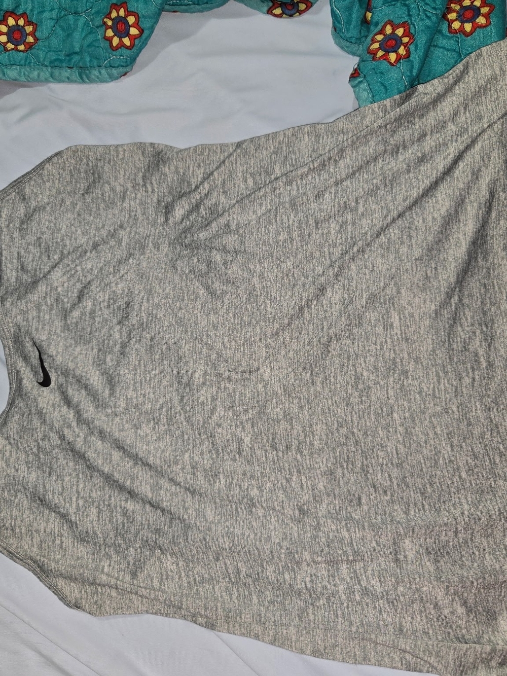 Nike Heather Gray Women’s Sleeveless Athletic Tank